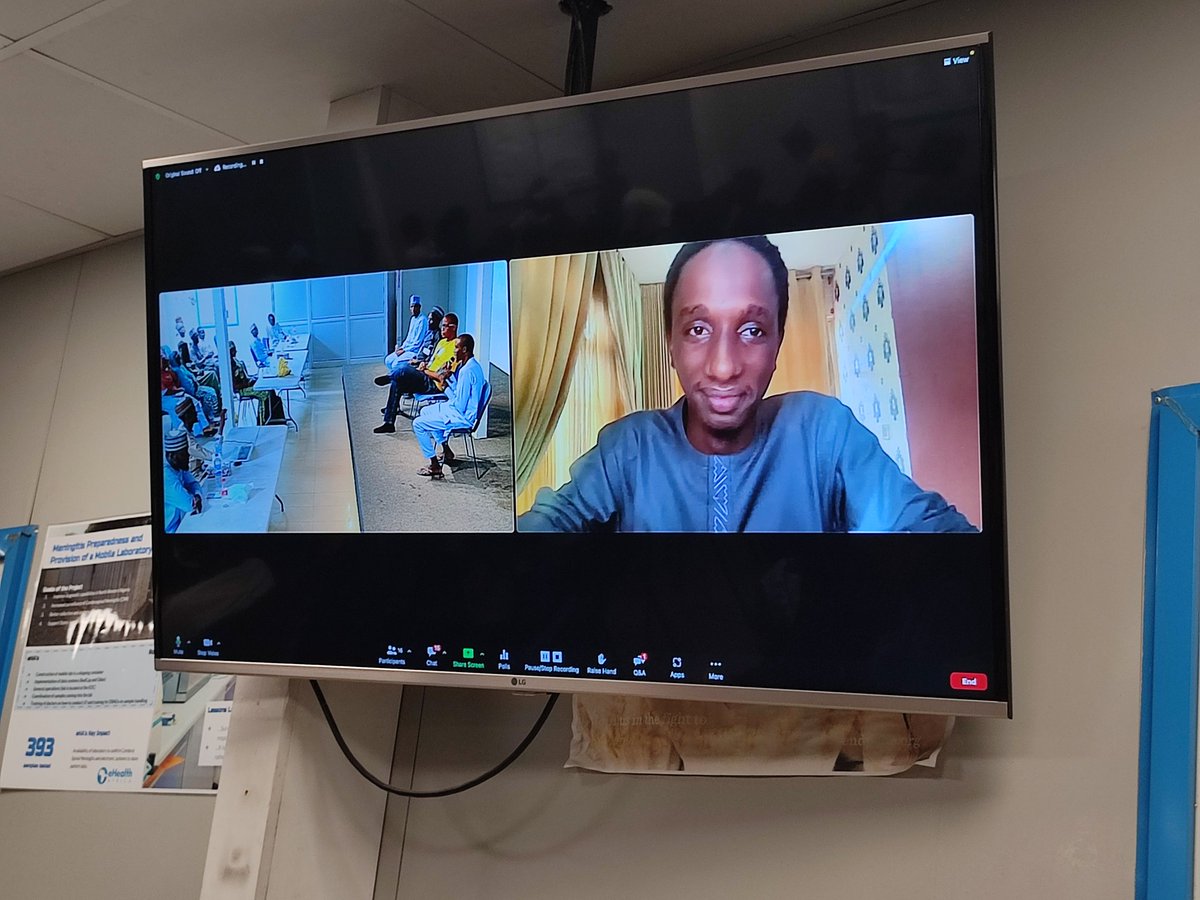 gdgkano's tweet photo. Guess what!
We had the virtual presence of the Subsaharan African Google Developer Relations Manager in person of @auwalms 

#io22 #googleio #ioextended2022Kano https://t.co/uDl4SxxKqK
