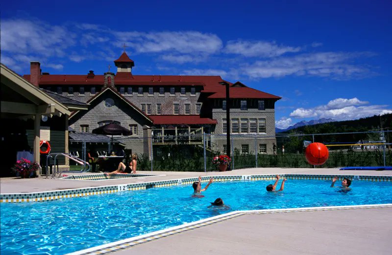 Jody_Robbins's tweet photo. Looking for a laid back resort holiday in one of the sunniest spots in British Columbia? As a bonus, it won’t break the bank and it still has summer availability: https://t.co/Q0OhxvjBoQ
#ExploreCranbrook l #ExploreBC https://t.co/vLO3MSLpi6