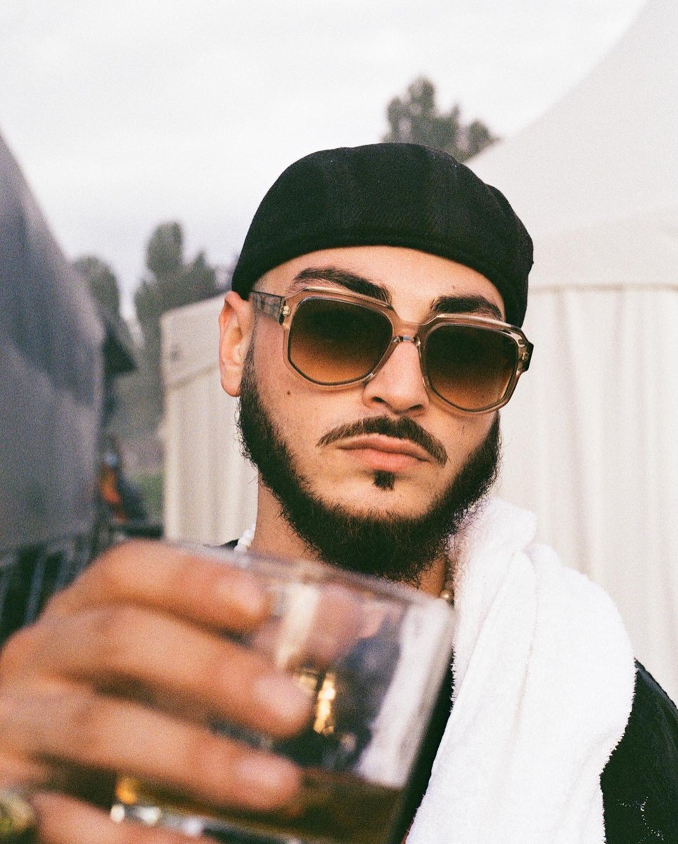 letriplesept's tweet image. LesArdentes_gold200.jpeg

Quelques photos prises aux Ardentes, on vient de sortir un recap des 4j de folies qu’on a vécu là bas sur le YouTube de @CheckCheckCheck, régalez vous 🤍

📺: youtu.be/IV7vMLG5b2Y