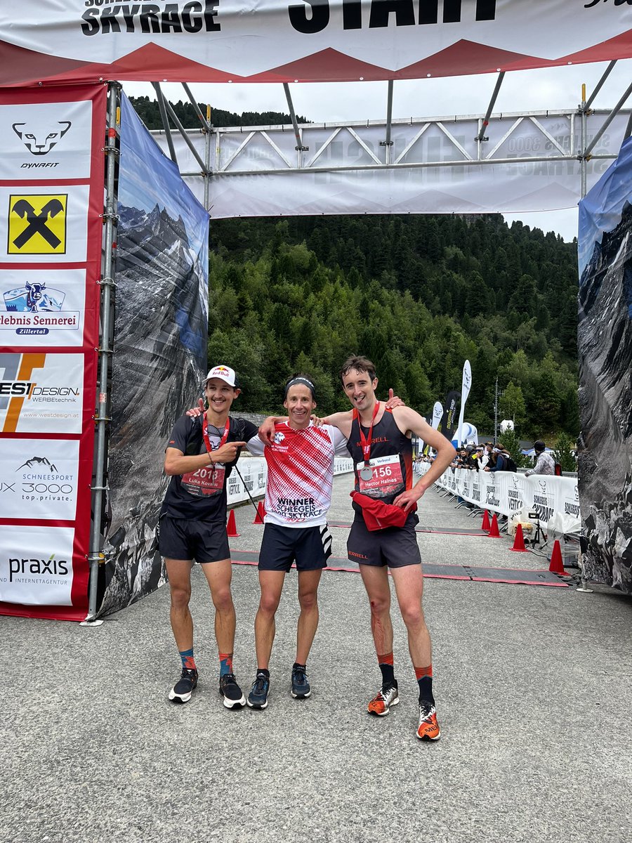 Skyrunning_com's tweet photo. Mens podium @SchlegeisRun 

1. Martin Anthamatten 🇨🇭 - 3:55:18
2. Luka Kovacic 🇸🇰 - 3:56:23
3. Hector Haines 🇬🇧 - 3:57:27

#skyrunnerworldseries22 #schlegeis3000 https://t.co/hNBdAaEpnr