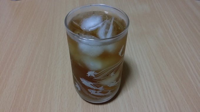 夏本番なので麦茶沸かした。
キンキンに冷やして飲むと美味しいよね…… 