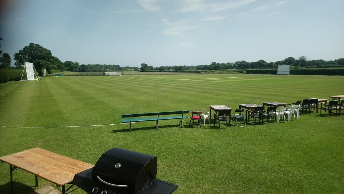 Day two of the drinks festival kicks off from 1pm today. 

6 beers from Mobberley brewery and a selection of gins. 

Get yourself down!