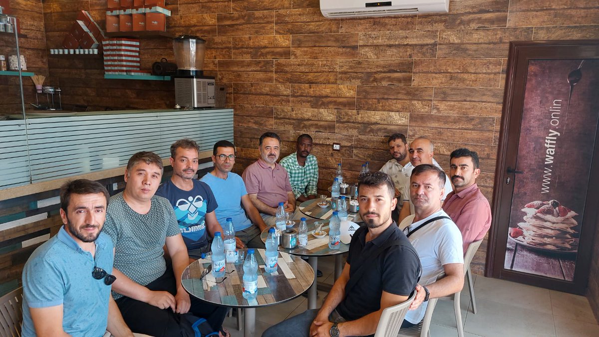 ilkayozeroglu's tweet photo. Sayın Sudan büyükelçimiz @ineziroglu na Hartum da cuma namazı sonrası yaptığı sohbetten ve göstermiş olduğu misafirperverliginden dolayı kendilerine çok teşekkür ediyoruz.
@TCHartumBE
#caku
@karatekinUni https://t.co/emuMEbedk4