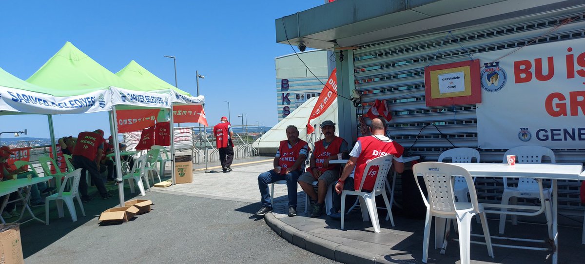 #SARIYERDE GREVDEYİZ BU GÜN 19. GÜN İŞÇİNİN SESİNİNİ DUYMAYANLAR BİR GÜN PİŞMAN OLURLAR YASASIN SINIF MÜCADELESİ.