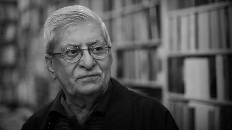 Ölüm nedir biliyor musun?
Önünde sonunda çalacağımız tek hakikat kapısı, bizi bir yaradan var, yaradanın emriyle gene kendisine dönüşümüzdür ölüm, 'bir daha ölmemek üzere dönüşümüzdür' ona."

Rasim Özdenören / Gül Yetiştiren Adam
#RasimÖzdenören