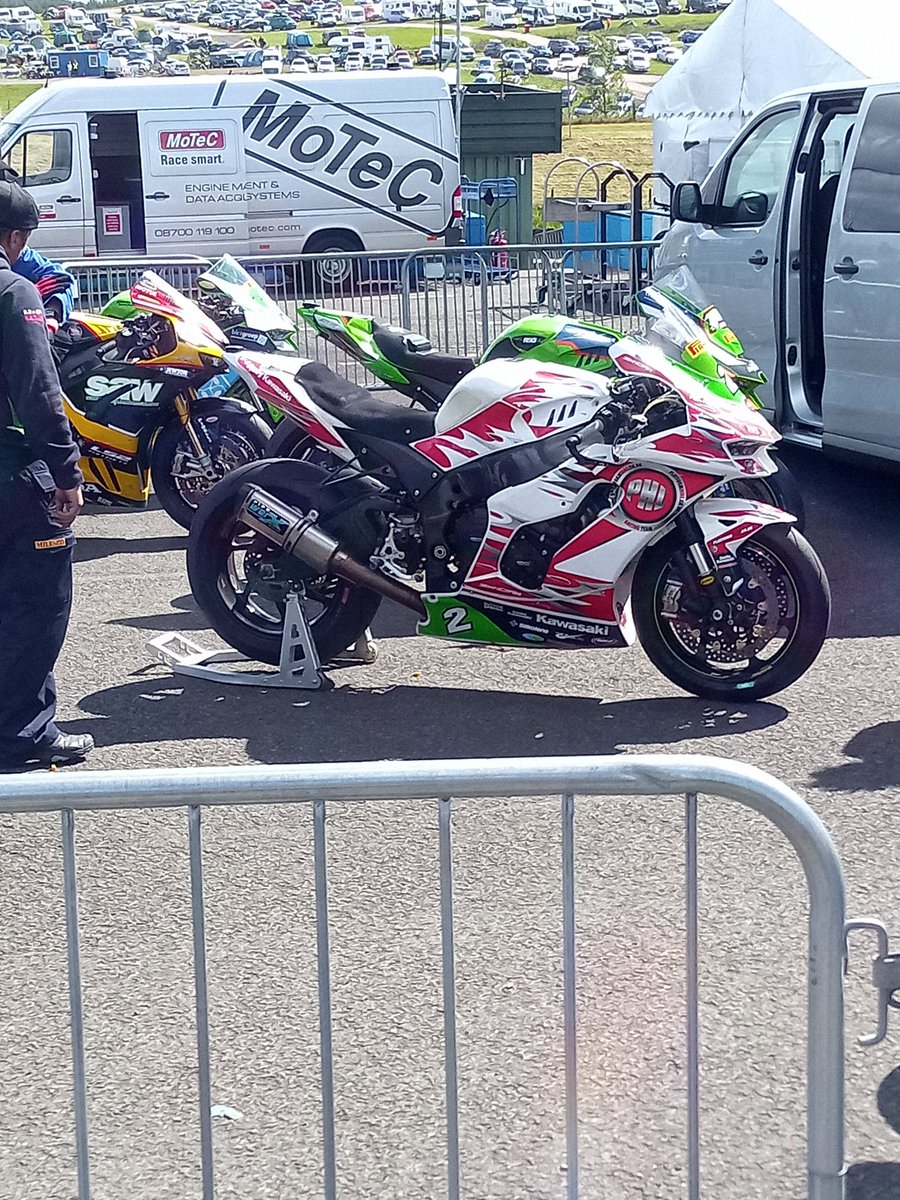 AFoggin's tweet photo. Best of luck to @TJSquidge and our mates @PLATFORMHIRE this weekend,also Chris,Les,Karl and TJ family @JadeMac95 #BrandsBSB
#platformhire #platformhireltd #snorkel https://t.co/zn7JArKQcx