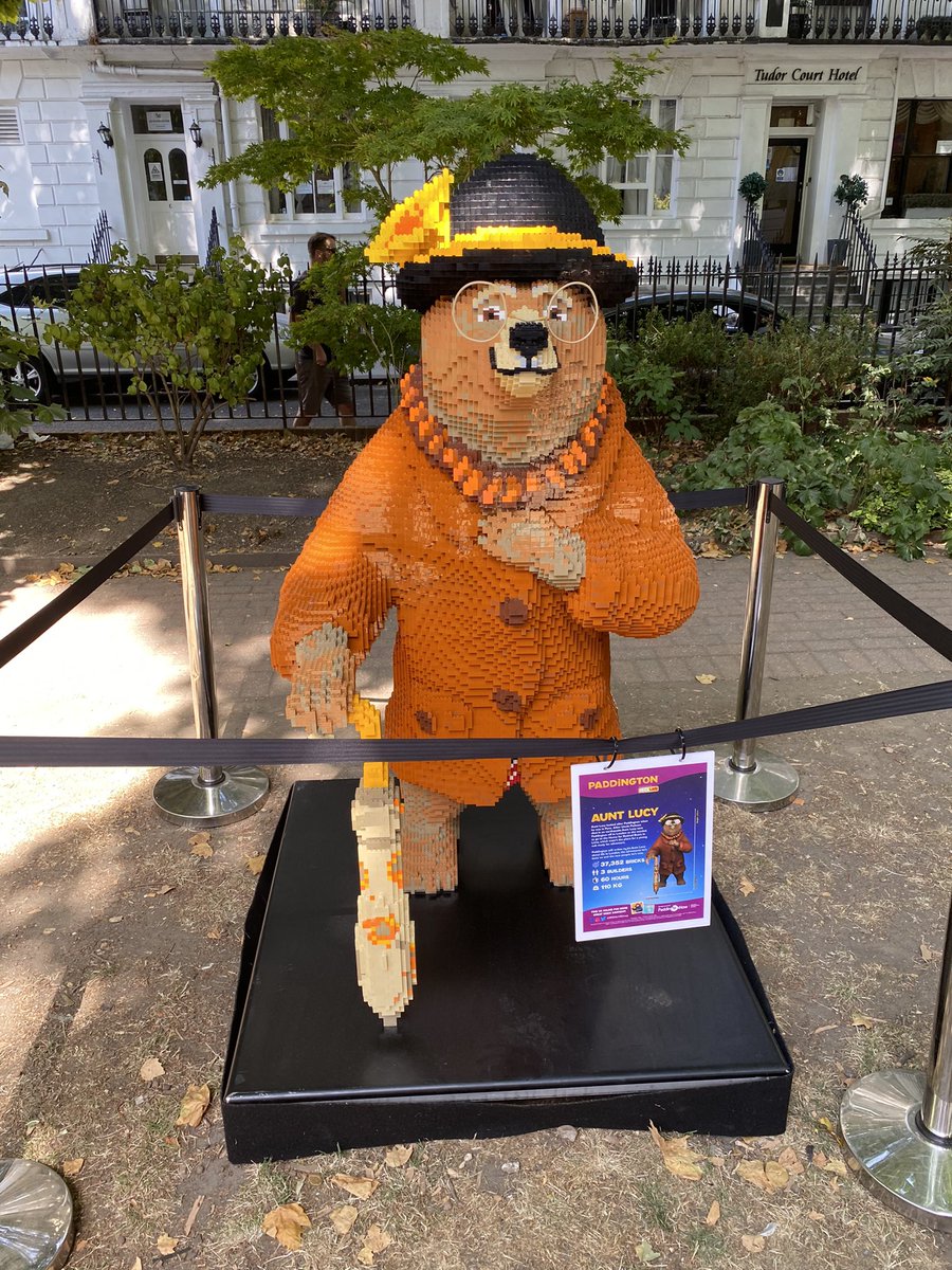 inpaddington's tweet photo. Pack up your marmalade 🍊 sandwiches 🥪 and head to Norfolk Square Gardens #Paddington to meet @paddingtonbear, Aunt Lucy, Uncle Pastuso and friends. 🐾 Entertainment all day including live music, face painting and balloon 🎈 modelling. https://t.co/zXRLBFKxNF https://t.co/Ja9Cw7YAkP