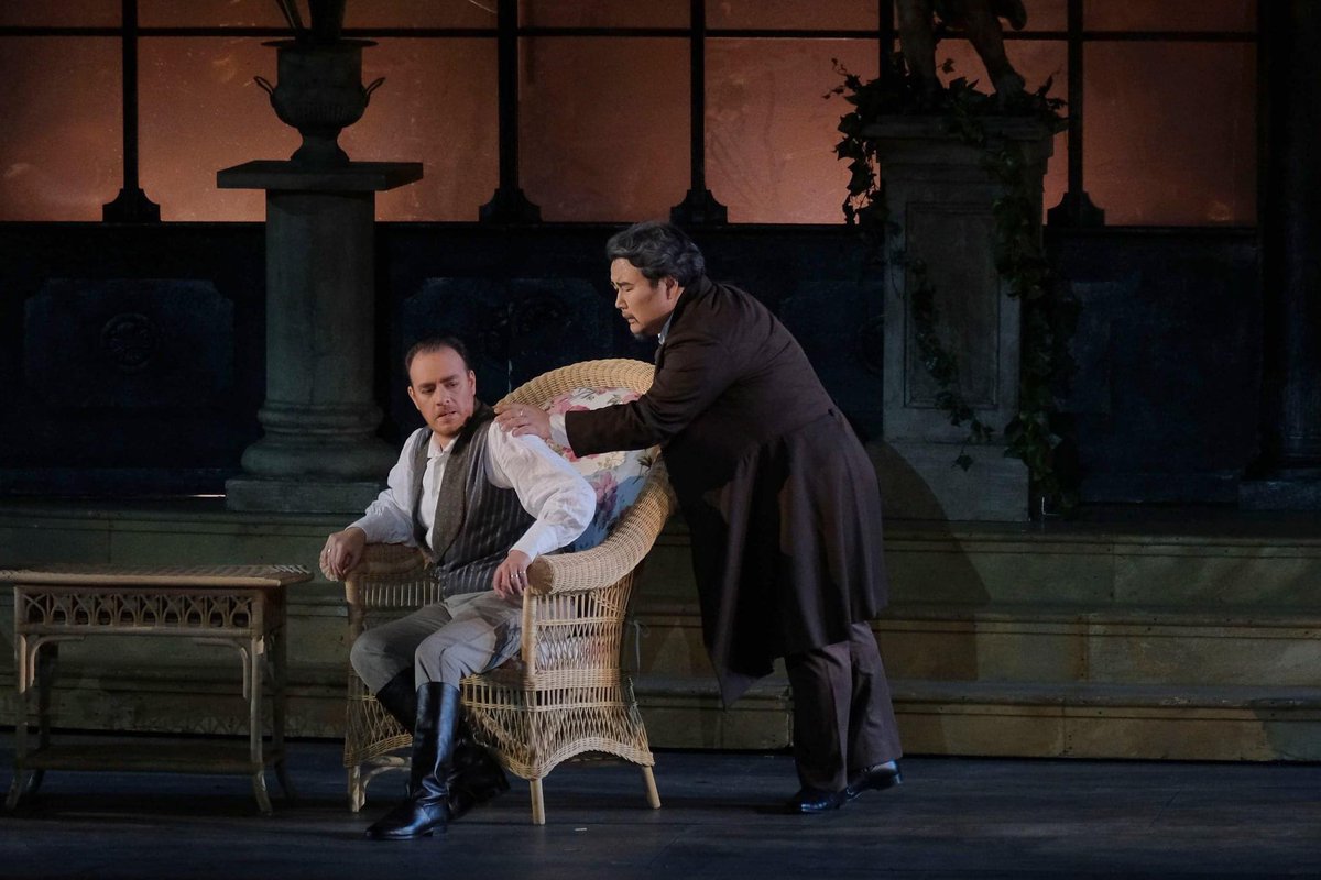 FMeli_tenor's tweet photo. #Alfredo at the @arenadiverona 

As always, it was magical to sing under the sky of Verona 🌟 🌟🌟
La Traviata continues until 1st September with other fantastic casts, don’t miss it! 

📷 Ennevi Foto

#PrimaVerdi #LaTraviata #FrancoZeffirelli #MarcoArmiliato https://t.co/jscK6TkPvZ