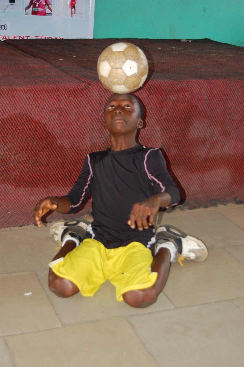 VictorKipo's tweet photo. Representing My School At The 2019 @ChukwuebukaFEnt School Freestyle Football Championship #CSFFC19

#VictorRichardKipo #VictorRichardFs #VictorKipo #ChukwuebukaFreestyleEntertainment #ChukwuebukaFreestyle #ChukwuebukaAcademy #CSFFC #CSFFTP https://t.co/KNPKPvO868