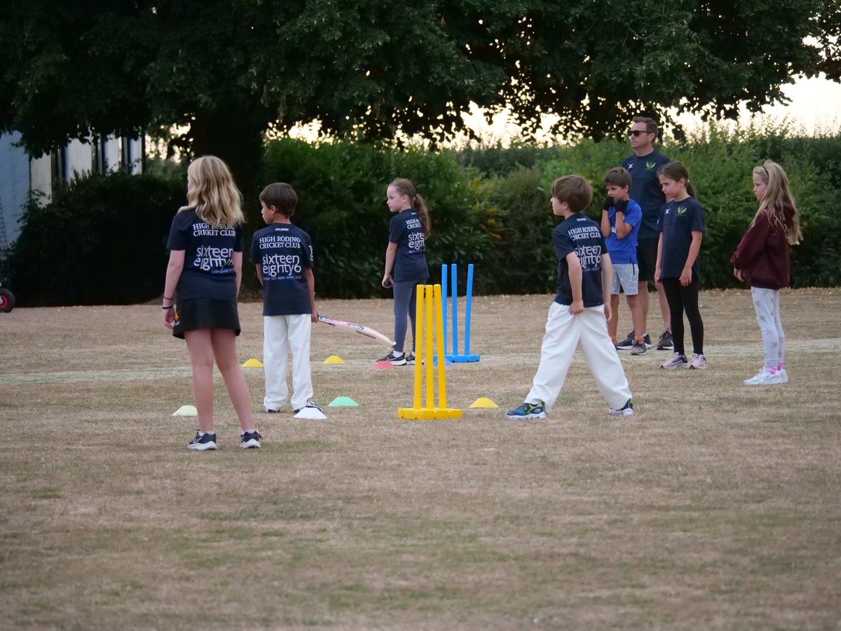 ladies_high's tweet photo. Another great colts training night last night!
#coltstraining #development #skills #determination #strength #motivation https://t.co/dvg5bubTyg