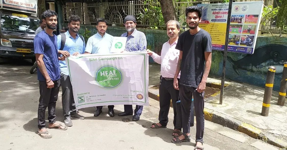 With Mr. Kazi Irfan Asst. Engineer G - North Ward at G - North Ward Office and Mr. Ataul Khan ( Social Worker) He supported our Homeopathy campaign. @drvalavan @DrSelvan_prem #SchwabeIndia #HealWithHomeopathy #WorldsFirstHomeopathyCampaign #Homeopathy #AwarenessCampaign