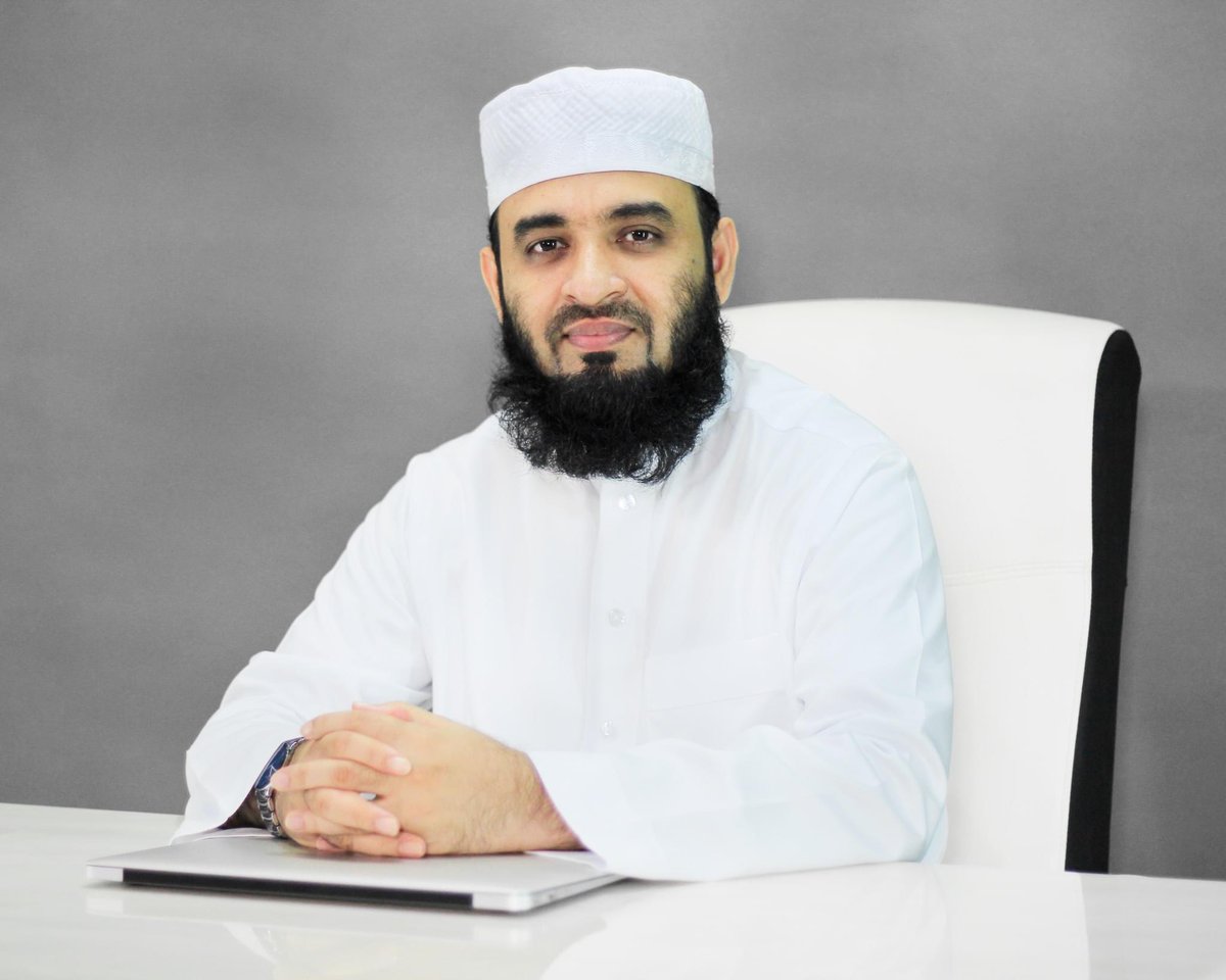 যদি কেউ আপনার দিকে পাথর ছুঁড়ে মারে , নিজেকে এতটা উচ্চাতায় নিয়ে যান ,
যাতে পাথর আপনাকে ছুঁতে না পারে