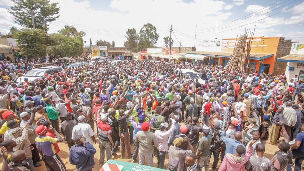 NziokaWaita's tweet photo. Thank you Mwala Town for the wonderful welcome ! Change is coming on 09.08.2022 with #WaitaNaSuluhu https://t.co/Z2NgFwI1CW