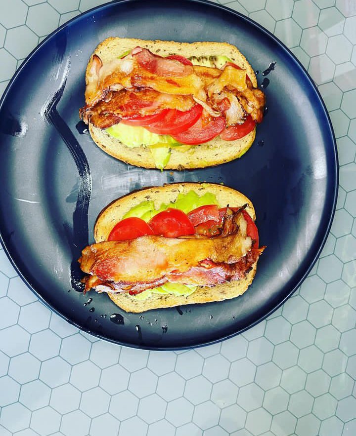 coins_traders's tweet photo. Healthy ass food. Which you all long health. Just gotta go find it. Get busy my friends..... https://t.co/MrNEdLW5LV