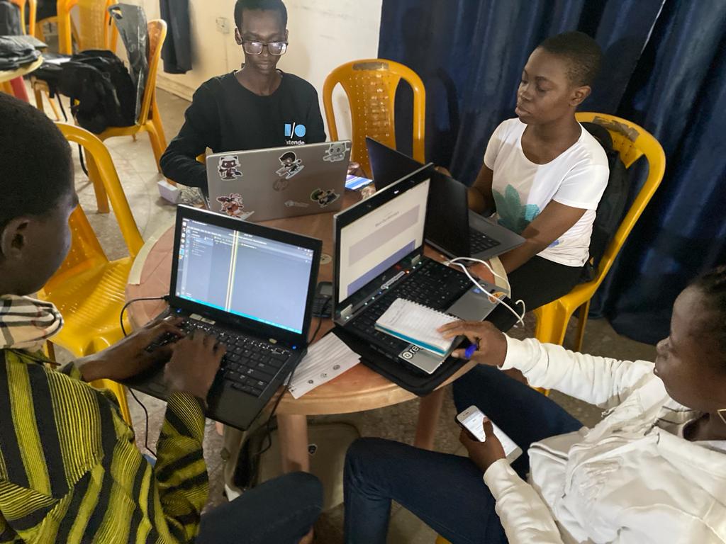 gdgogbomoso's tweet photo. Team Dynamites βοΈ
working on creating a solution for an SDG goal.
#HackElite2022
#gdgogbomoso https://t.co/xZbV76KJbd