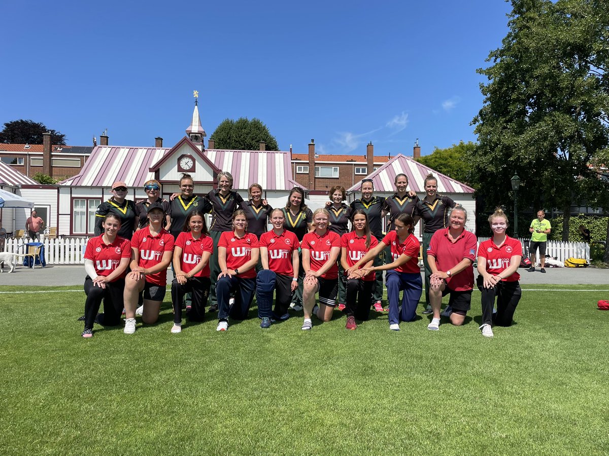 The Hague All Stars winnen de eerste wedstrijd tegen Groen Geel in de 30-over competitie!!! Mooie teamprestatie (van 4 clubs…). <a href="/HVCVQuick/">HV & CV Quick</a> <a href="/hbscraeyenhout/">HBS Craeyenhout ⚽️🏑🏏</a> <a href="/HaagseCC/">HCC</a> <a href="/excelsior20/">Excelsior'20.⚽🏏</a> matchcentre.kncb.nl/match/134453-6…