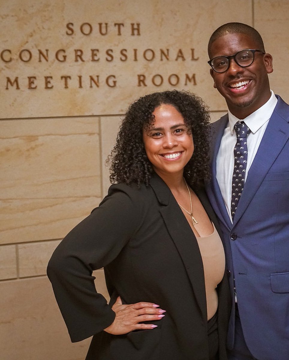 RE-ENVISIONING FOSTER CARE IN AMERICA! ❤️
Visionary REFCA Champions Sixto Cancel 
&amp; Angelique Salizan:  the power of lived 
experience leadership!  

Hear them on INNOVATE! ..

open.spotify.com/show/68hqH1D57…
podcasts.apple.com/us/podcast/inn…
#reenvisioningfostercareinamerica #refcachamps