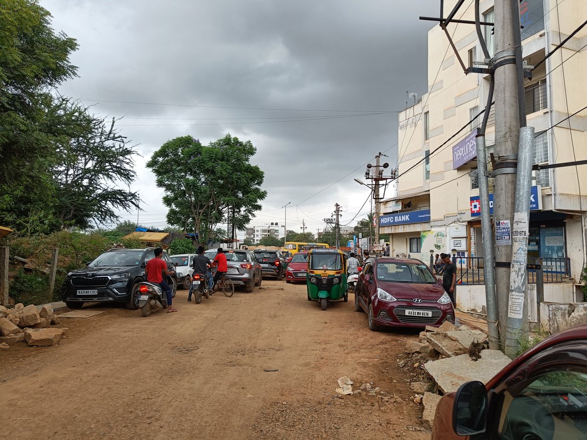 <a href="/wftrps/">WHITEFIELD TRAFFIC PS BTP</a> <a href="/blrcitytraffic/">ಬೆಂಗಳೂರು ಸಂಚಾರ ಪೊಲೀಸ್ BengaluruTrafficPolice</a> <a href="/ArvindLBJP/">Aravind Limbavali</a> Need help for uncontrolled parking in Belthur 3rd main,cars parked both sides making it impossible for children school buses and easy movement