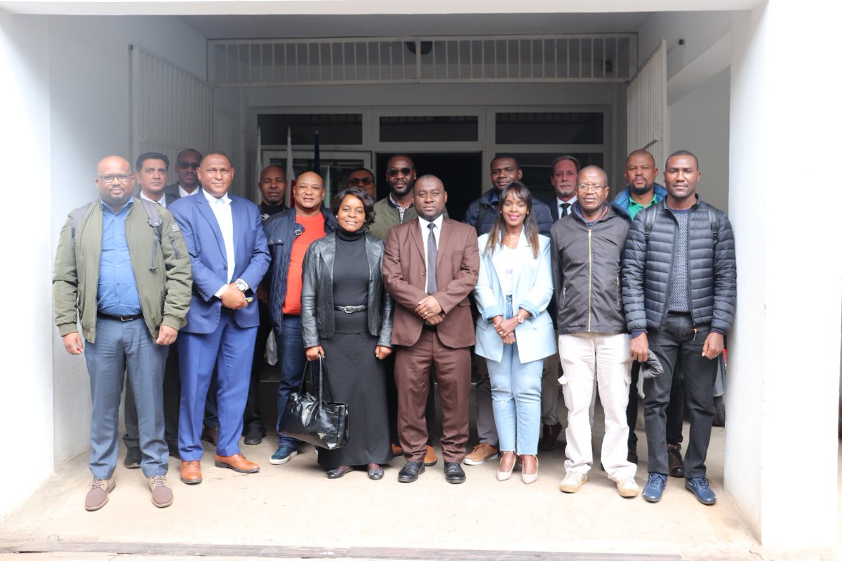 Courtesy visit of the SADC Regional Technical Team by the Fisheries Monitoring, Control and Surveillance Coordination Center to the headquarters of the Regional Maritime Information Fusion Center (RMIFC) crfimmadagascar.org/others/visite-… via @RMIFCenter