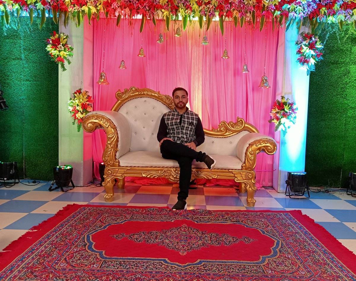 coachdipayan's tweet photo. In Reception Party 🥳
.
.
.
.
.
#reception #marragereception #party  #dipayansaha https://t.co/uDBWvWZE8L