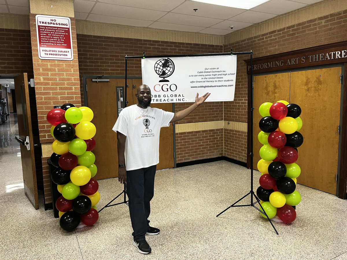 CGOInc3's tweet photo. Come out and get your school supplies. #StarttoSuccess #CGOInc #Communityservice https://t.co/uCwxzVTm97