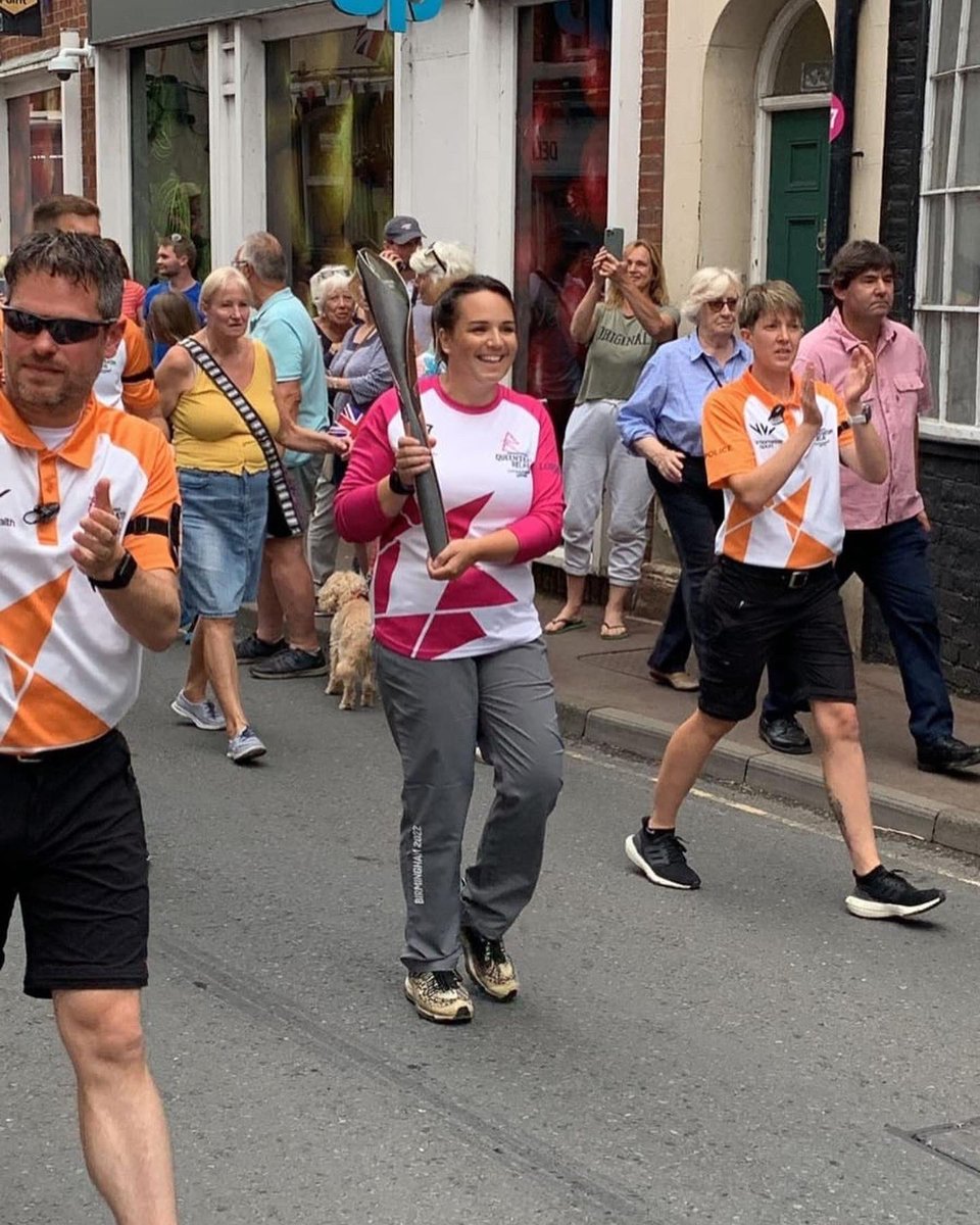 Brilliant to see @80s_ljr, one of our #WarriorsFamily Community Coaches, being part of the Queen’s baton relay for the commonwealth games 🙌👏🏼🥳