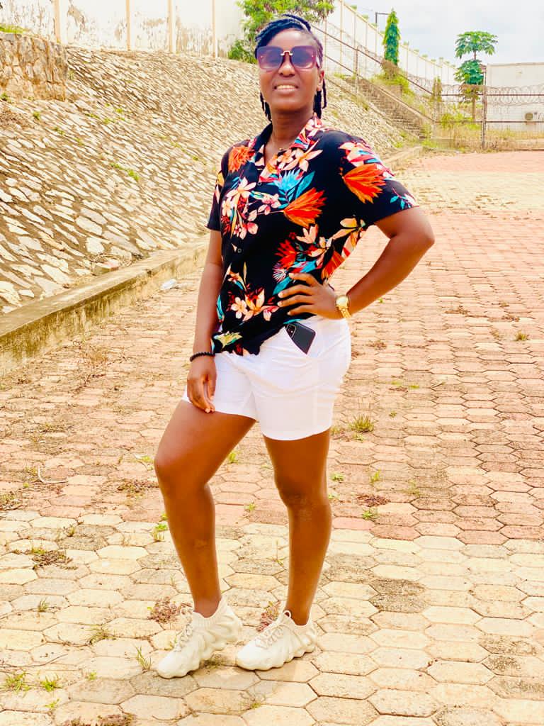 YaaBilson's tweet photo. It's Game day for my ladies at the Nduom Sports Stadium but unfortunately due to injury I'm out of this game but I'm here to support my ladies... Wish you guys all the best #Hasmal💚 #Dooooo🔥🔥💪🏻💪🏻 #stillGodIsTheReasonB18🙏🏻💥🌹 https://t.co/JUVMvADRvm