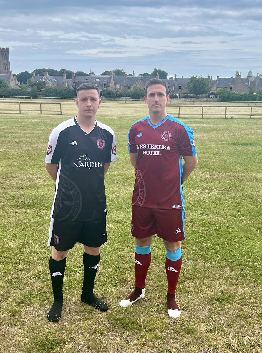 Nairnstninianfc's tweet image. Club Captain @marcmacdonald15 and vice Captain @Sam_Walker16