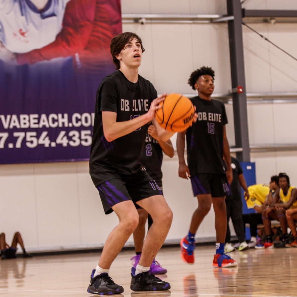Grassroots Finale Day 3 Notebook 

July. The beach. Travel basketball. Live Period. 

Story : hoopseen.com/north-carolina…
