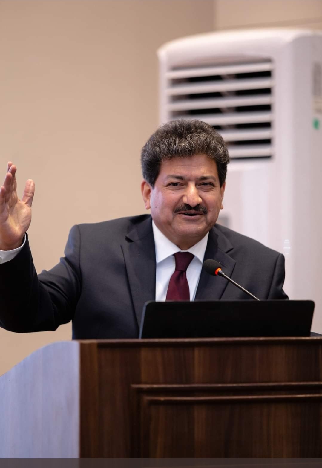 Happy birthday to you hamid mir sab 