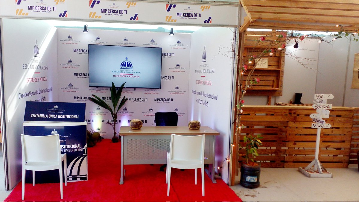 oscarafuera's tweet photo. Saludamos la participación del Ministerio de Interior y policía @MinInteriorRD en el Festival Nacional del coco #Nagua 2022 que ya inicia por todo lo alto #ChuVasquez #MipCercaDeTi #MiPaisSeguro
@chuvasquez @vbenavidesv @joeldelorbe01 @EladioRodriguez @PresidenciaRD https://t.co/Wn2ad4QggY