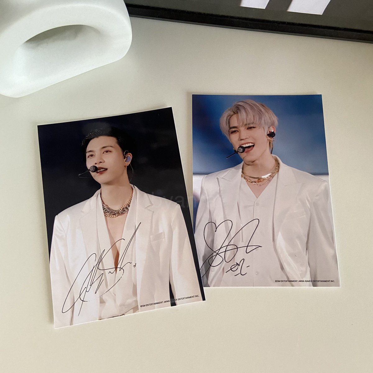 brndnuwu's tweet photo. thank you @disuserlovemark for the great service appreciate your hard work! such friendly and kind person am so happy w the packaging very securedπ» and cant believe i got johnyong signed π₯Ή #dulmkfeedback https://t.co/DGnxF43kZi