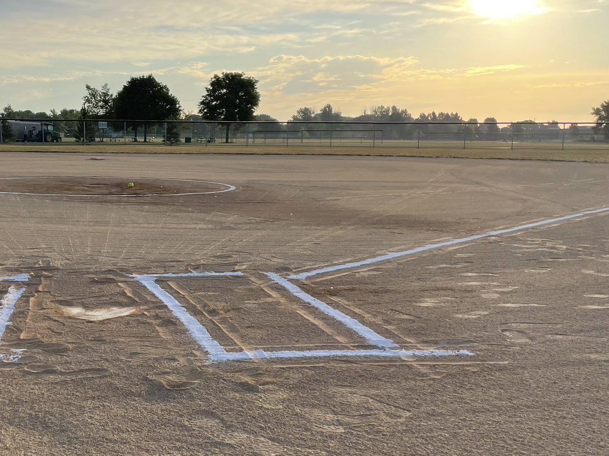 LFSASoftball's tweet image. Day 3 for all our teams competing in Nationals! Good luck to our girls…work hard &amp;amp; have fun…keep grinding!