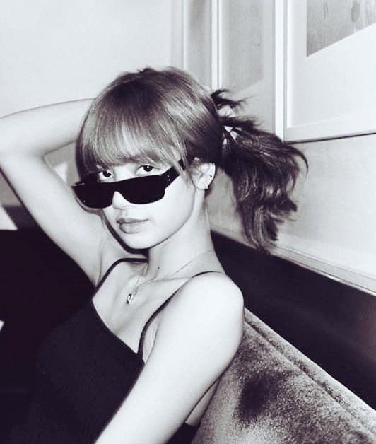 9795VERSE's tweet photo. 🎞
#TAEHYUNG #태형  #ลิซ่า #리사 #LISA https://t.co/bzPPVJAN6B
