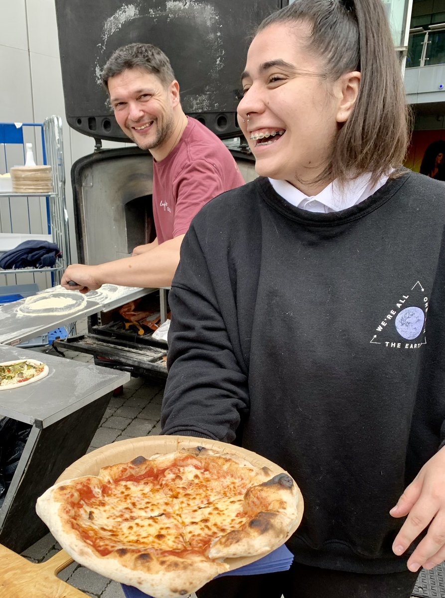 1st 🍕 for months, and it was absolutely delicious 😋 <a href="/LucaDocChef/">Luca</a> 👏