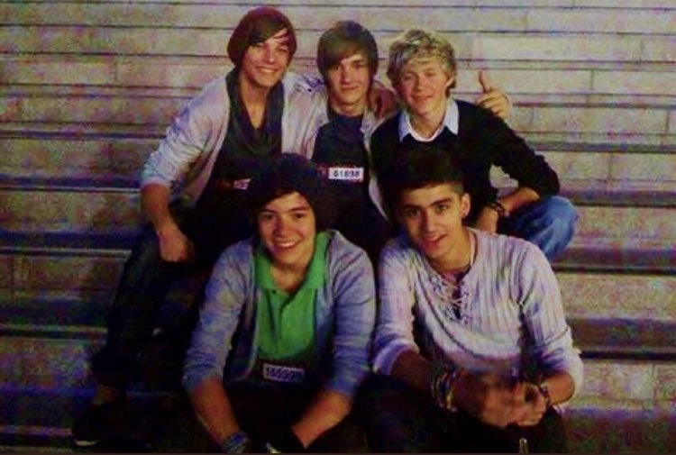 highlittlefrk's tweet photo. Dear Directioners, happy #12thyearsofonedirection!!
Canβt put into words how immensely proud I am of what they achieved not only within the band but also in their solo careers. https://t.co/UeVwfD3zwL