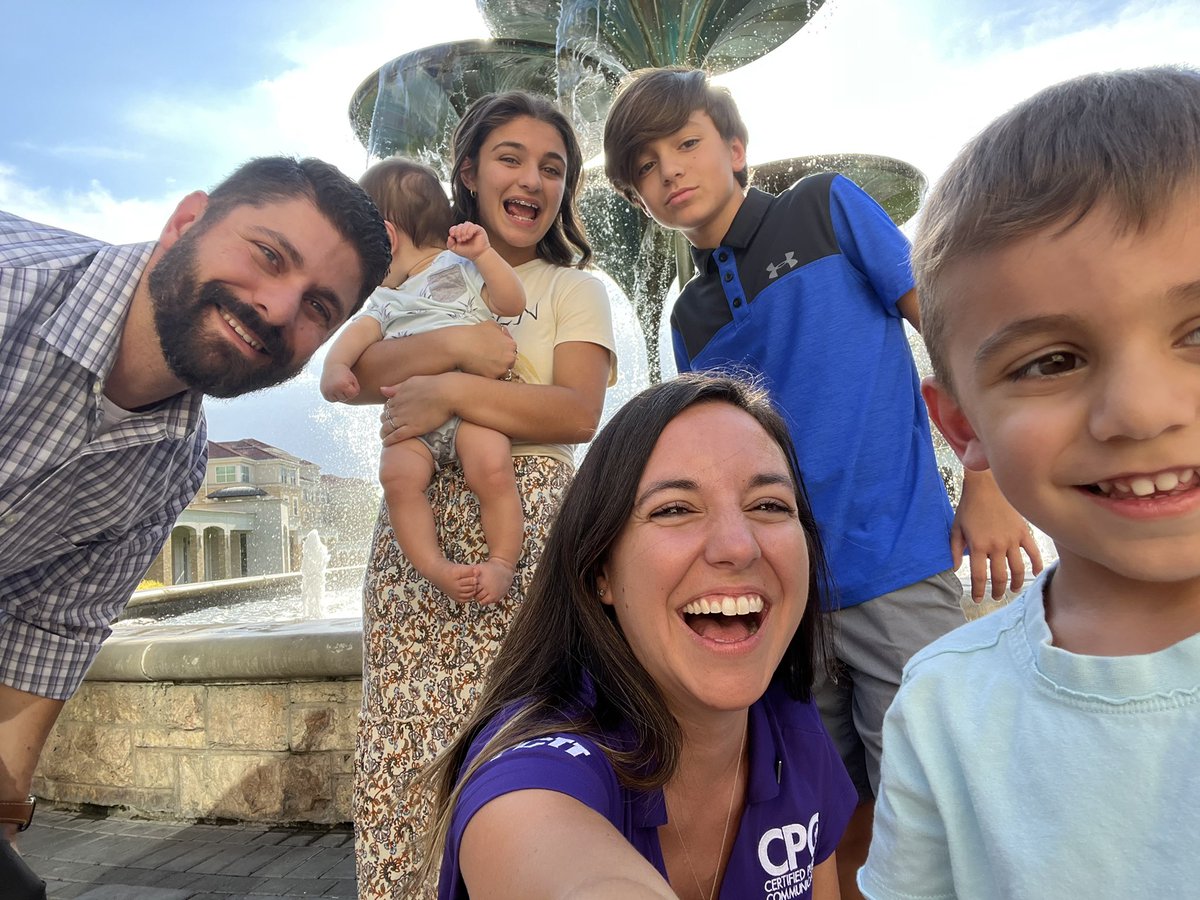 Carissa Kat tweet media