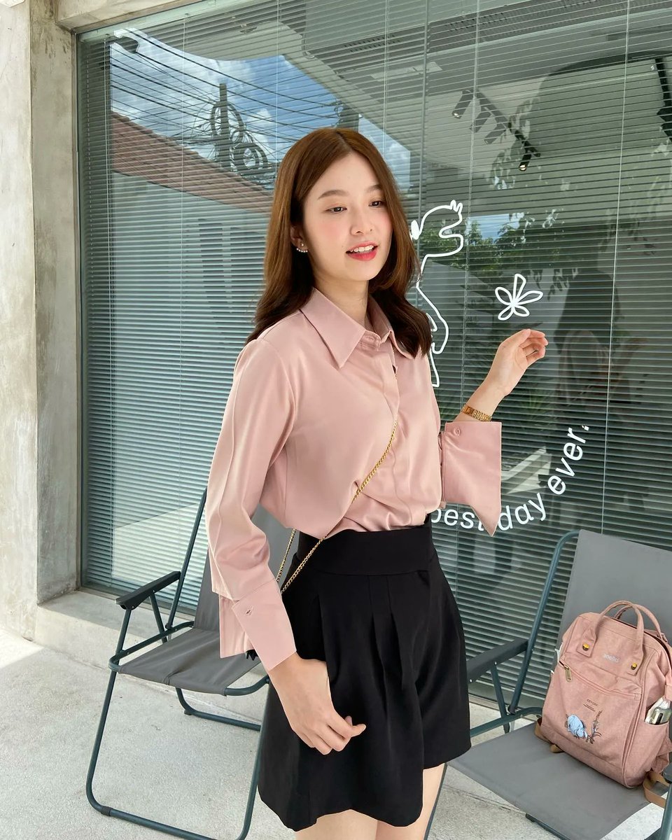 YNapattk's tweet image. Sometimes you have to go up really high to understand how small you really are.