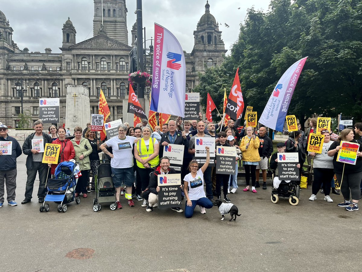 CraigDavidson85's tweet photo. Unions unite for fair pay for #AgendaForChange workers.
@theRCN @GMB_union @unitetheunion @unisontheunion @RMTunion 
@theSNP @NicolaSturgeon @ScotGovFM @HumzaYousaf @_KateForbes 
#RejectTheFivePercent
#EnoughIsEnough
#FairPayforNursing #SafeStaffingSavesLives
#ClappedUsNowBackUs https://t.co/CwexOS9Kuo