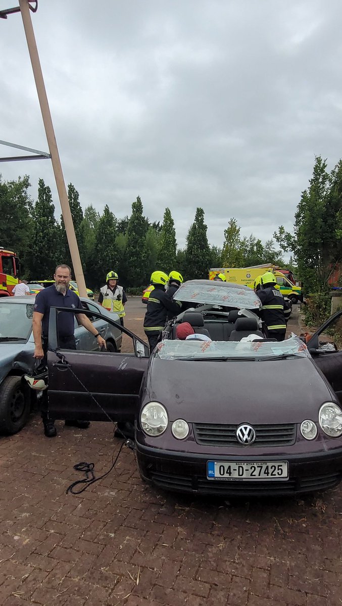 drsafras's tweet photo. Multidisciplinary pre hospital workshop put together for @APPTeamCork doctors by @WestCorkRR @CorkTrauma . Excellent faculty with wide range of disciplines including @NASCork ,@CorkCityFire and @GardaTraffic armed support unit (ASU) and #Helimed92 https://t.co/0IjvwhgnYz