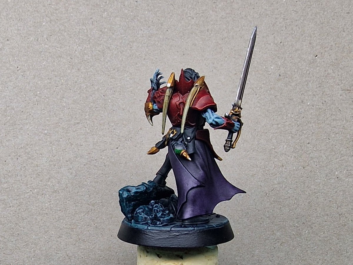 dan_smedley's tweet photo. Prince Duvalle ready to tear it up in #warhammerunderworlds 

Quick #slapchop plus metallics meant he was done in around 2hrs painting time so pleased with that. Not sure which member of the #crimsoncourt to do next? 🤔

#paintingwarhammer #warhammer #gamesworkshop #gw #aos https://t.co/Zrlo24daWy