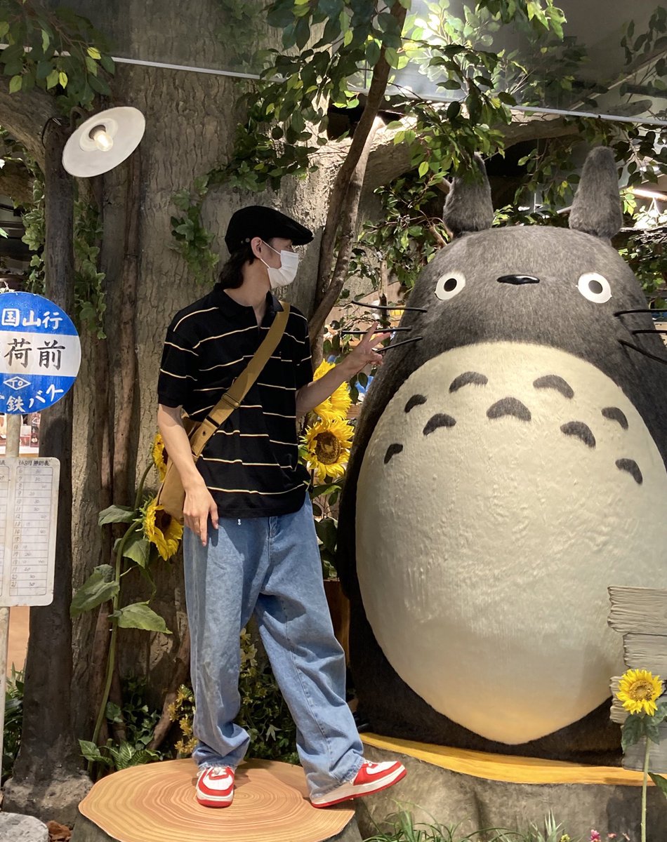 21歳になりました
トトロの似合う年に近ずいて来ました

今年もより一層
渋い生き方していこうと思います