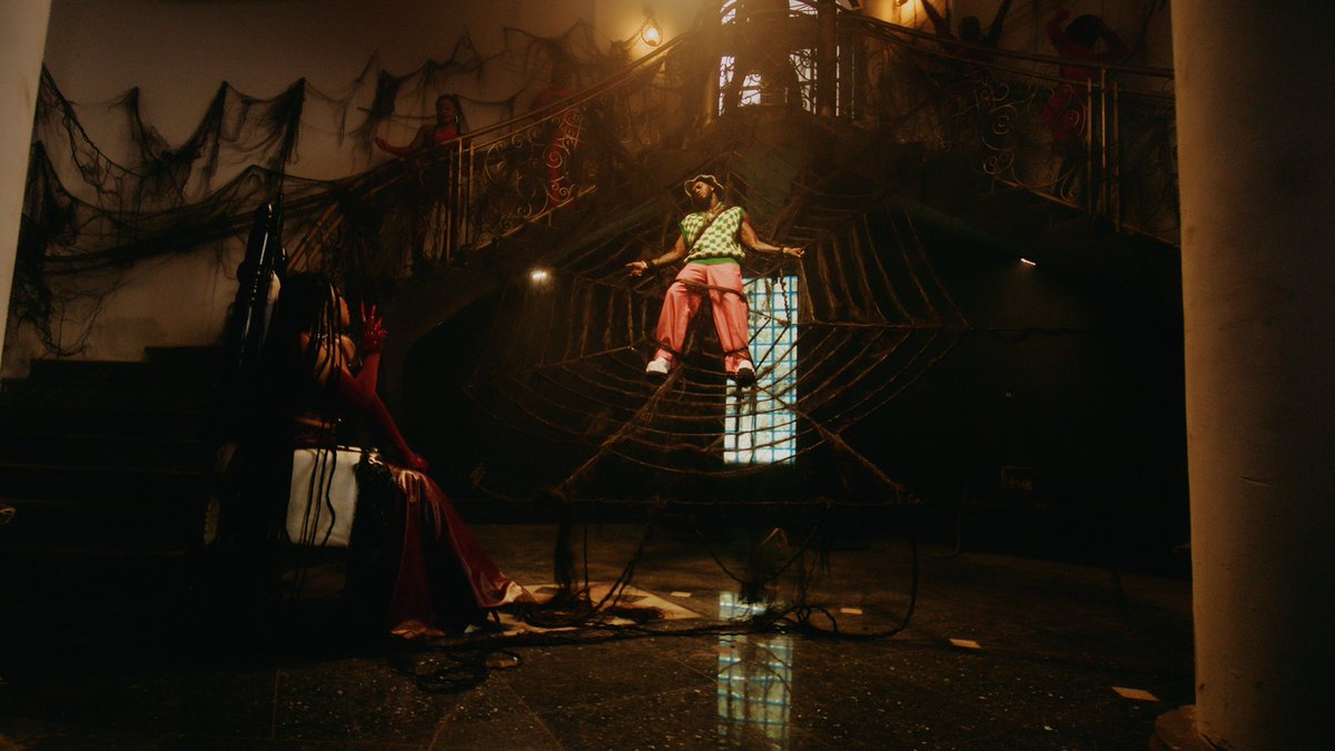 priorgoldpictures tweet media