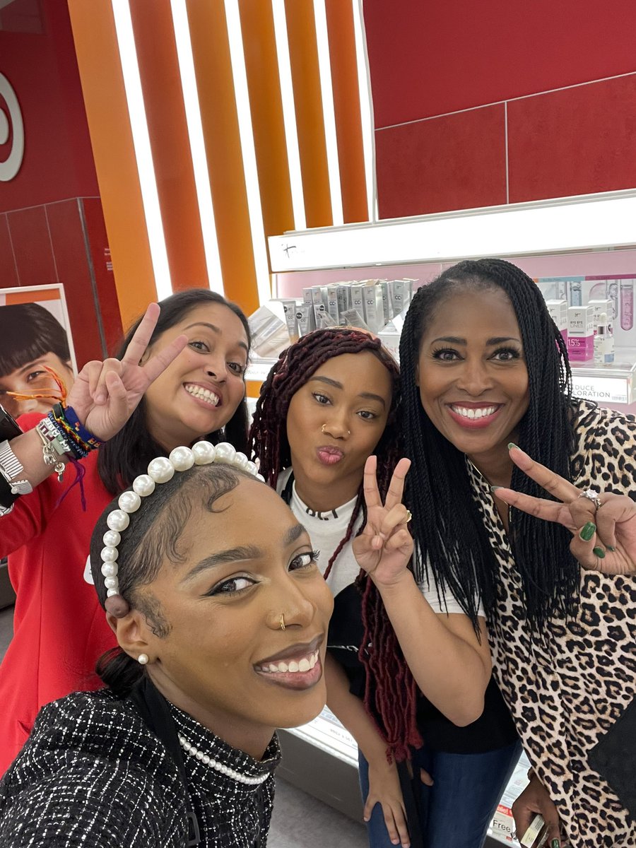 Laysha Ward tweet media