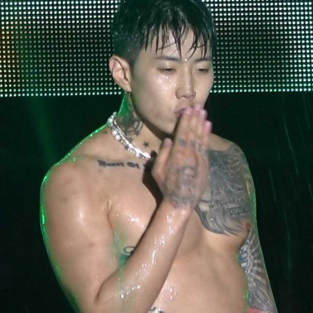 JWalkerzAUS's tweet photo. [WB DAEGU] Jay Park #박재범 giving a wink, air kiss &amp; little wave to one of his sexy ladies at Waterbomb Daegu 2022

More 👉 https://t.co/K4XmQBTVJU via worldwide870425 https://t.co/A3oo4LNUzP