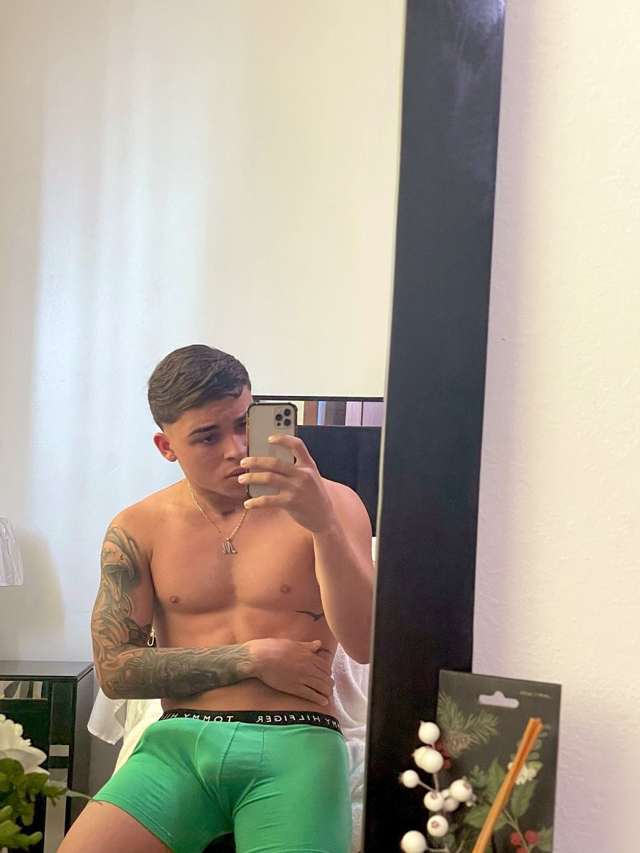 Gay Porn on X: Diabloooo, Jlexis azotame con eso.🤤  t.coyo0JgXh1GU  X