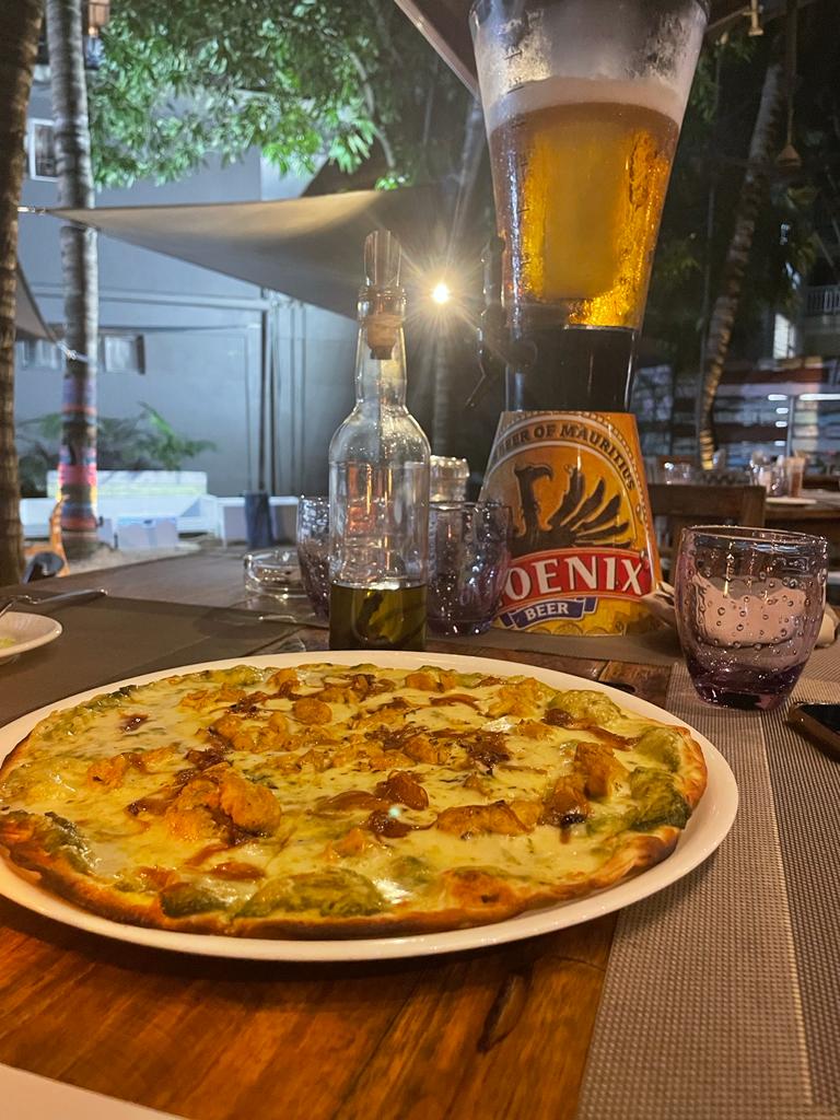 dalina_panja's tweet photo. About Yesterday vibe

#DINNER
#COCOLOKO
#PIZZA
#BEER

😇 🇲🇺 https://t.co/4QI2A8lj8L