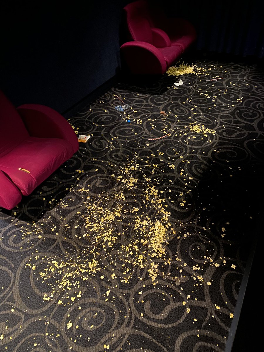 brooke 🕯 tweet media