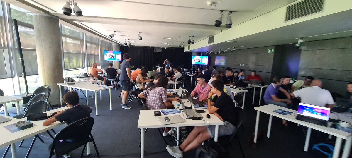 A room full of people building the future of WEB3. Thanks <a href="/radixdlt/">Radix - Radically Different DeFi</a> and <a href="/Scrypto_Lang/">Scrypto - Build Radically Better DeFi</a> for making this international IRL/Online event. 

This is the Lisboan Venue 🇵🇹 

If you are at any of the venues or following online, my DM's are open.

#radix #scrypto #web3 #decentralization