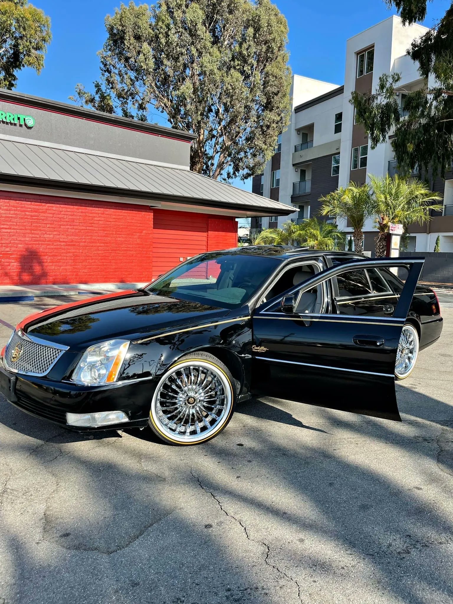 Vogue Tyre on X: "Super clean 🎩 Cadillac DTS looking good on Vogue Tyres  #CadillacDTS #Vogue #Vogues https://t.co/QijdO3a4Ri" / X